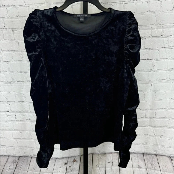 Andrew Marc New York Black Velvet Feel Ruched Sleeves Top Size Large - Picture 1 of 5